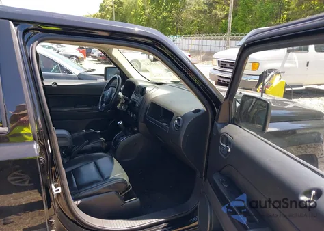 2014 Jeep Patriot Latitude z USA, uszkodzony, nr VIN 1C4NJRFBXED846569